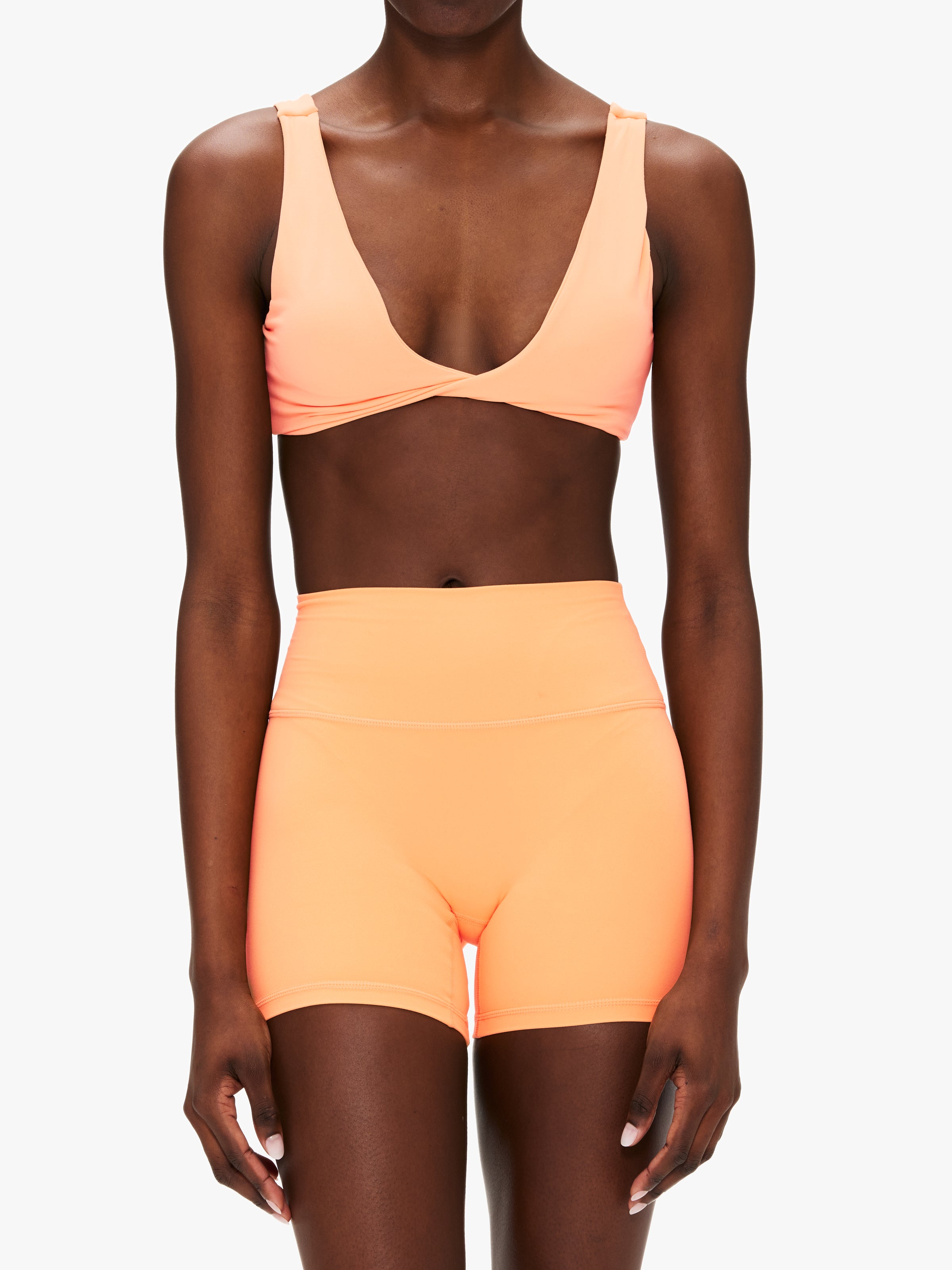 All Fenix Cloudcore Twist Front Sports Bra