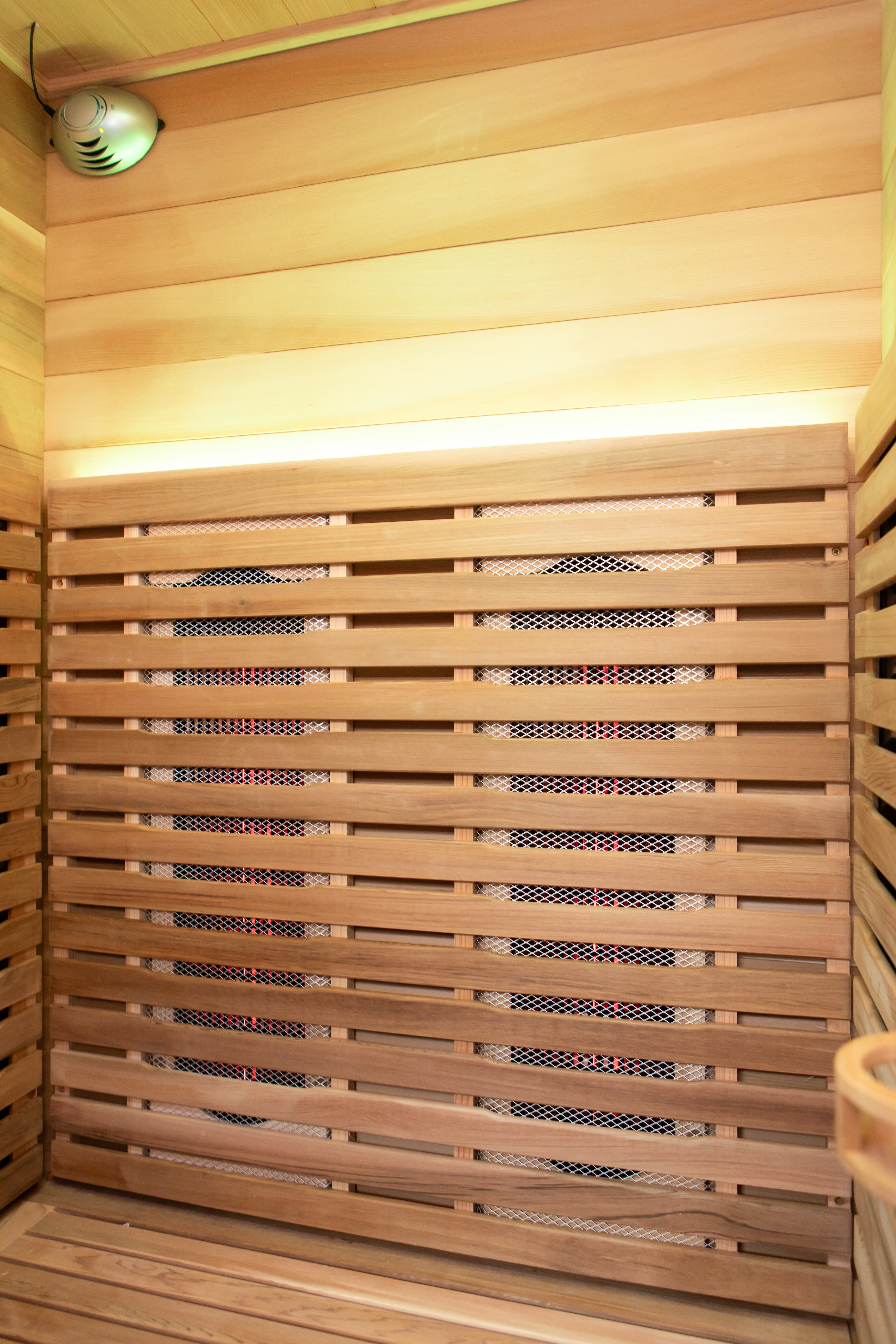 Rainier 1-Person Full Spectrum Infrared Sauna with Full-Body Medical-Grade Red Light Therapy & Smart WiFi App Control