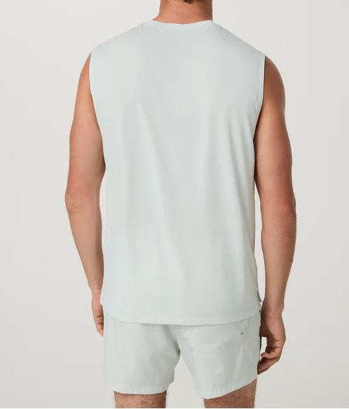 Vuori Sleeveless Strato Breathe Tank