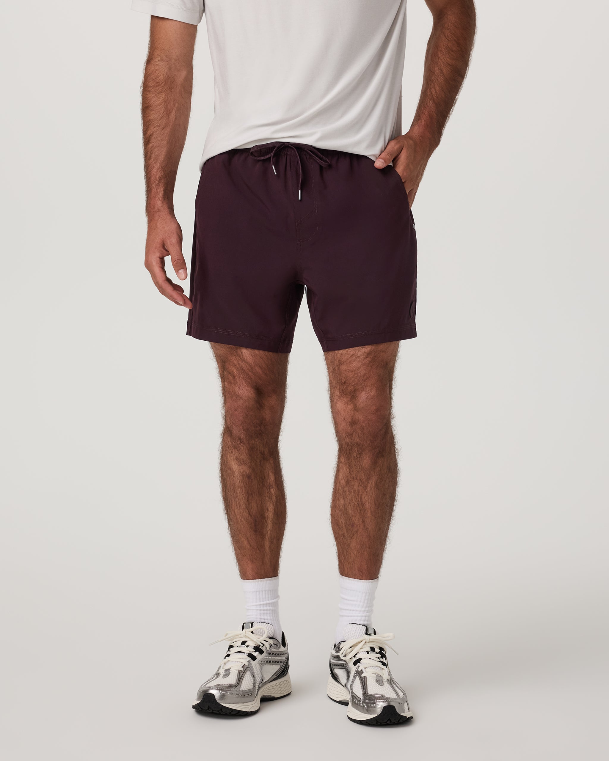 Vuori Kore Short Lined 5"- Lined