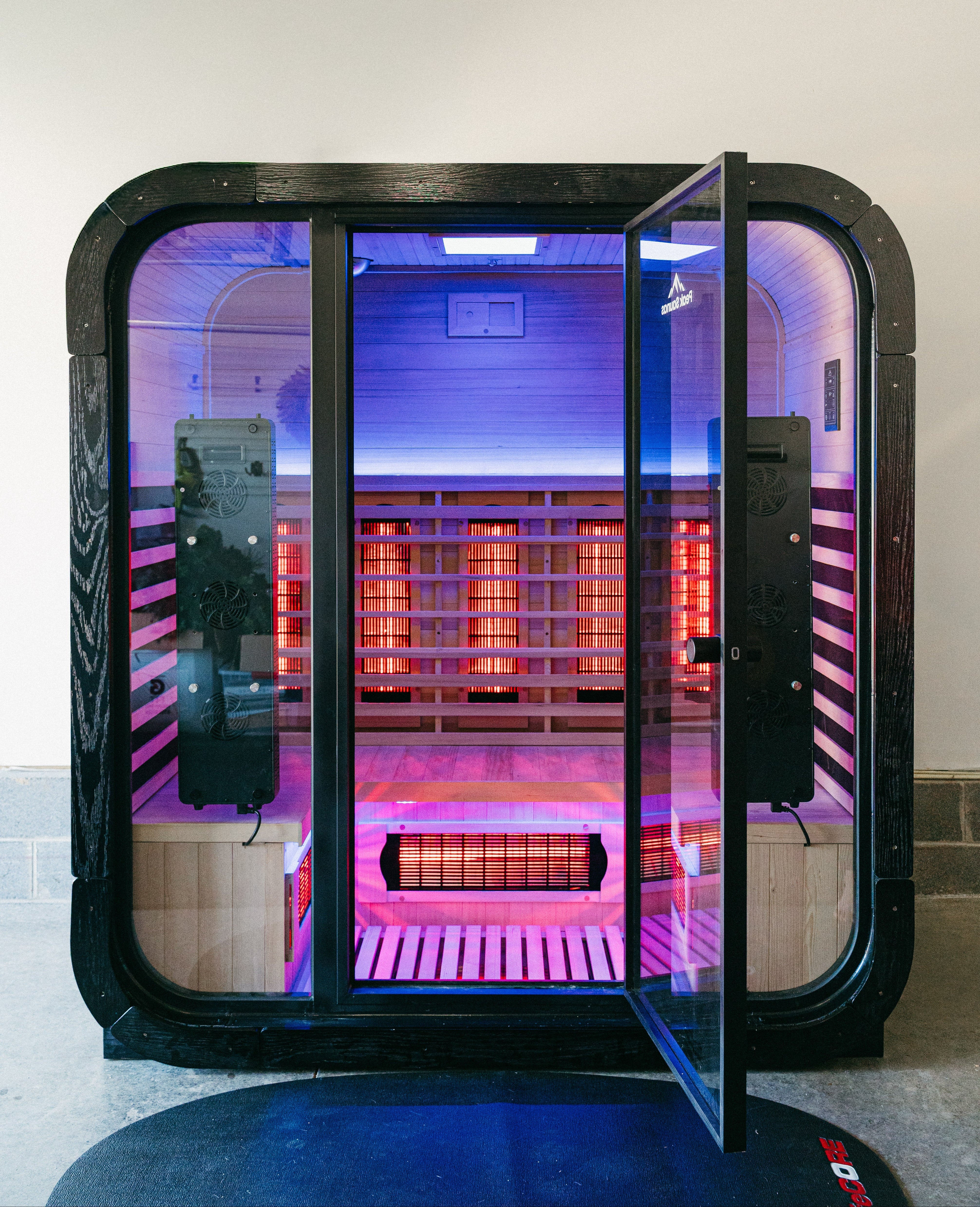 El Capitan 4-Person Outdoor Full Spectrum Infrared Sauna with Full-Body Medical-Grade Red Light Therapy and Smart WiFi App Control