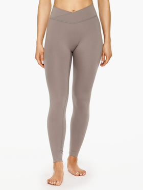 437 The V Legging