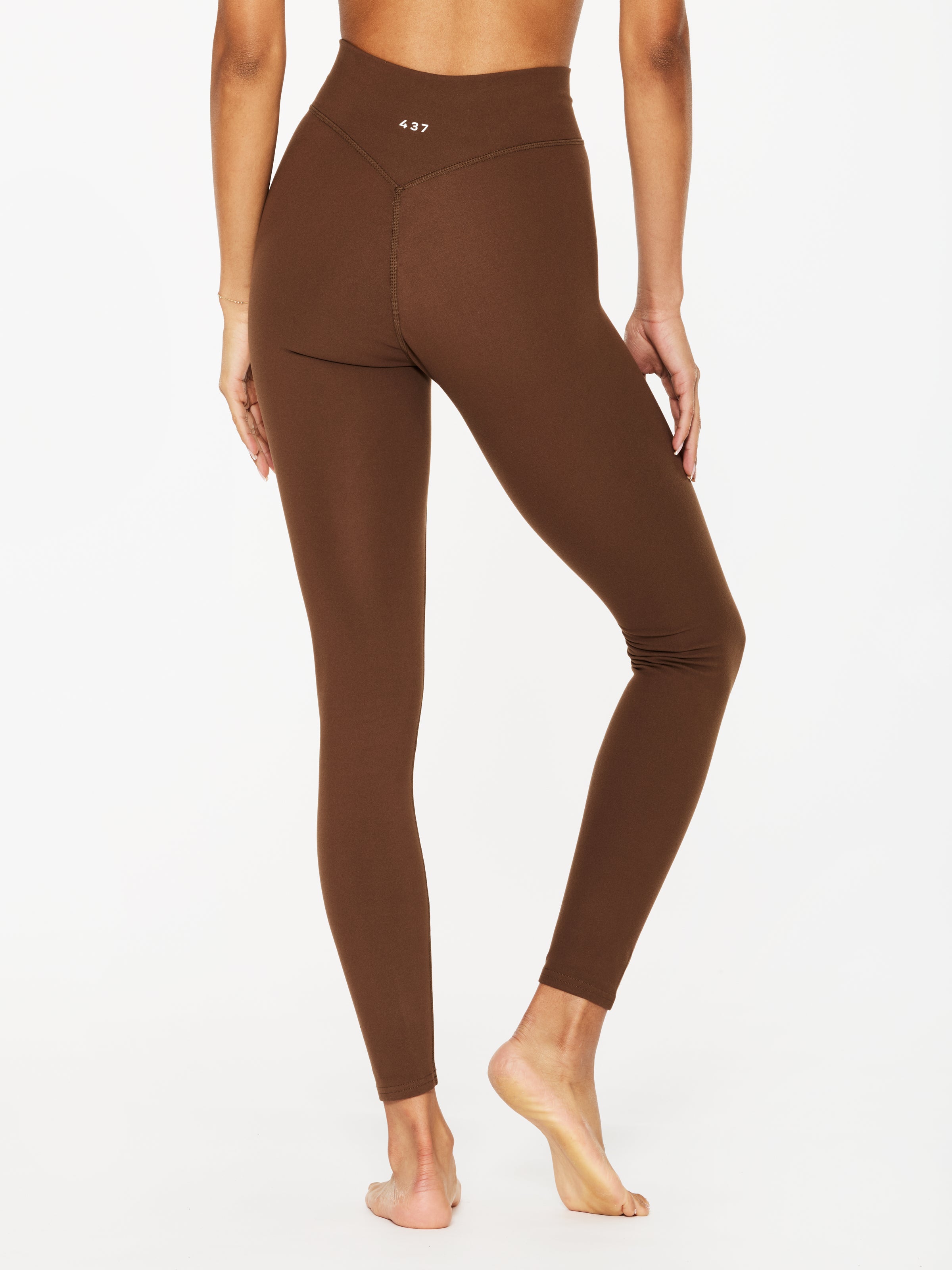 437 The V Legging