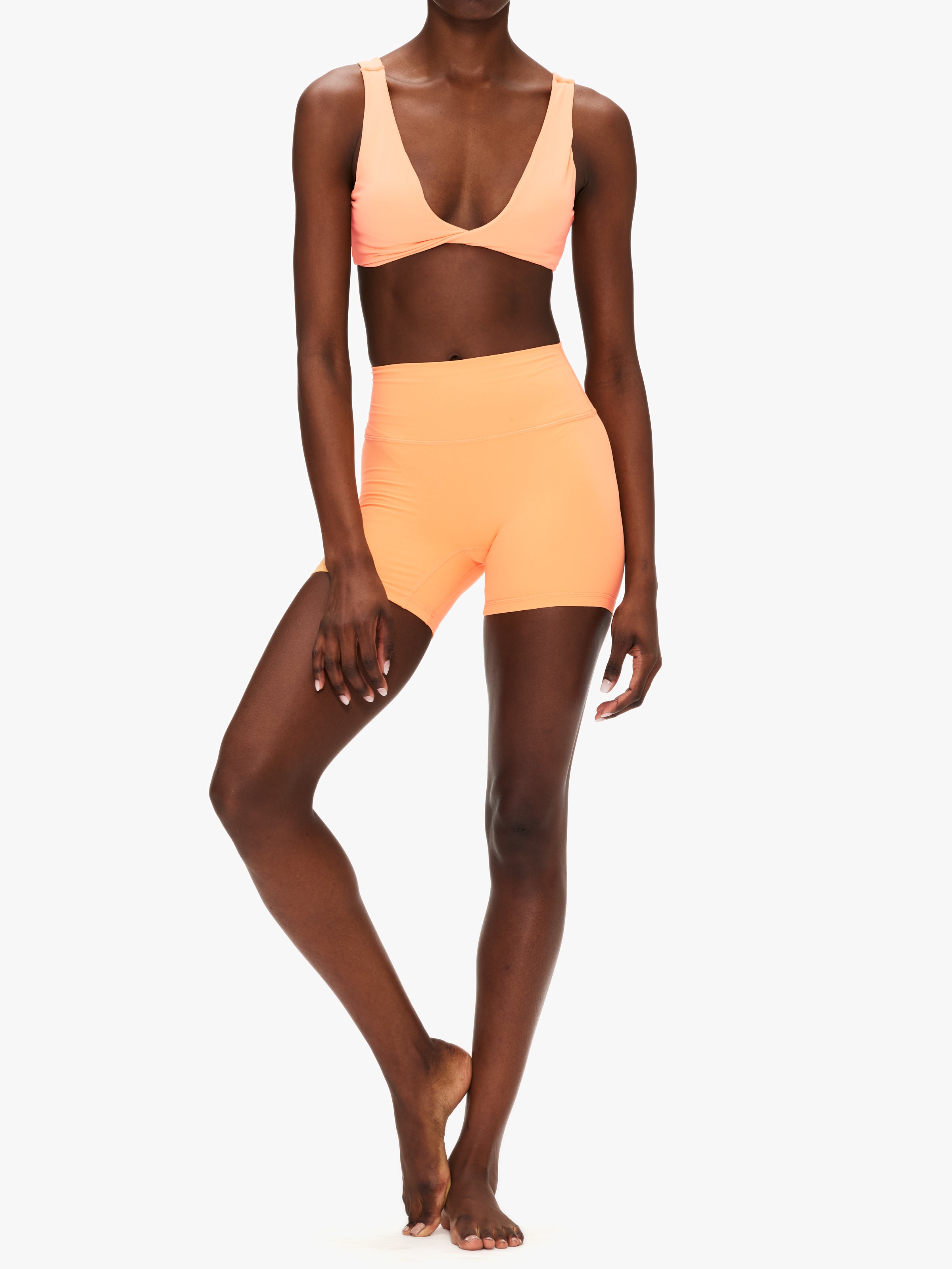 All Fenix Cloudcore Twist Front Sports Bra