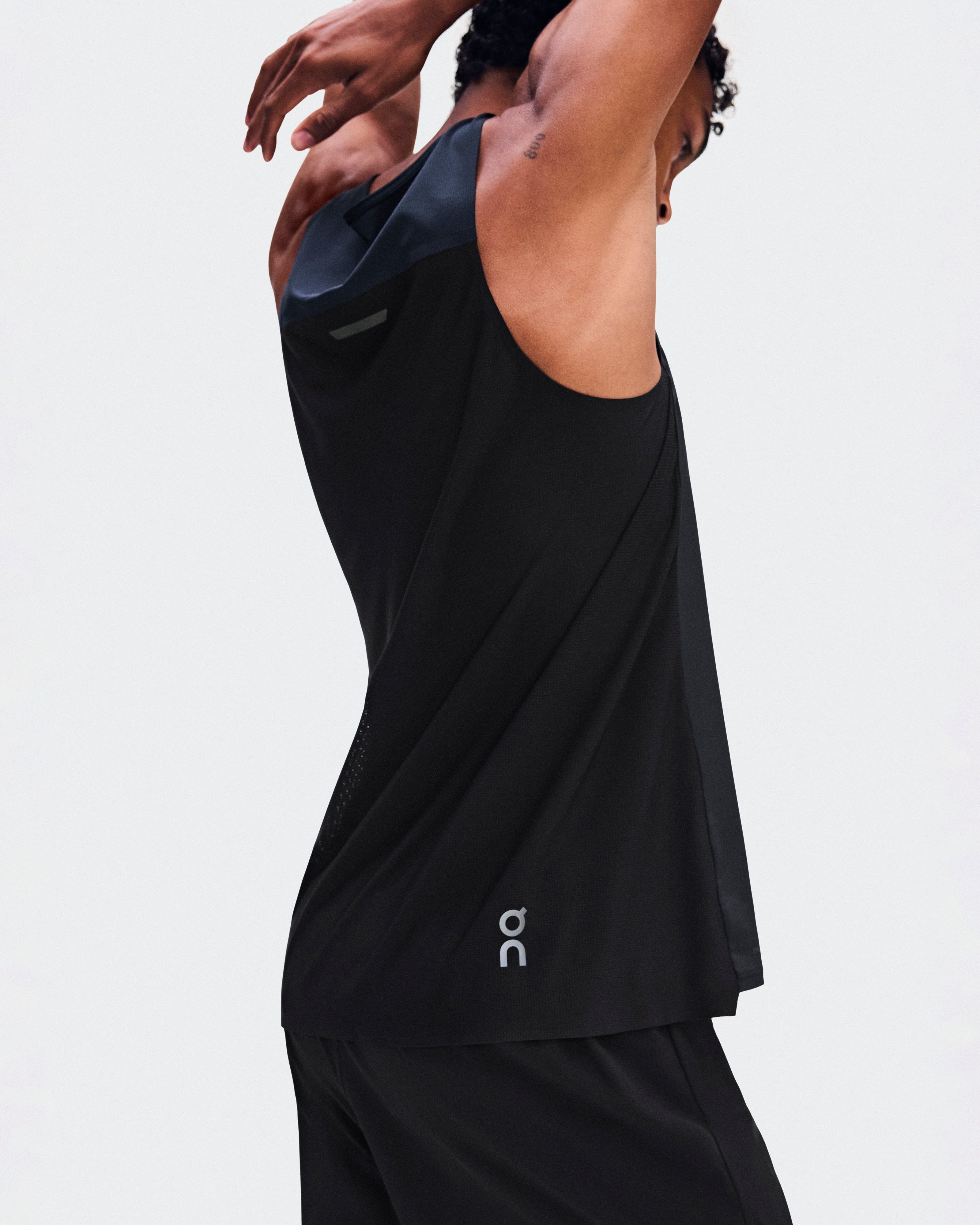 On Men's Performance Tank
