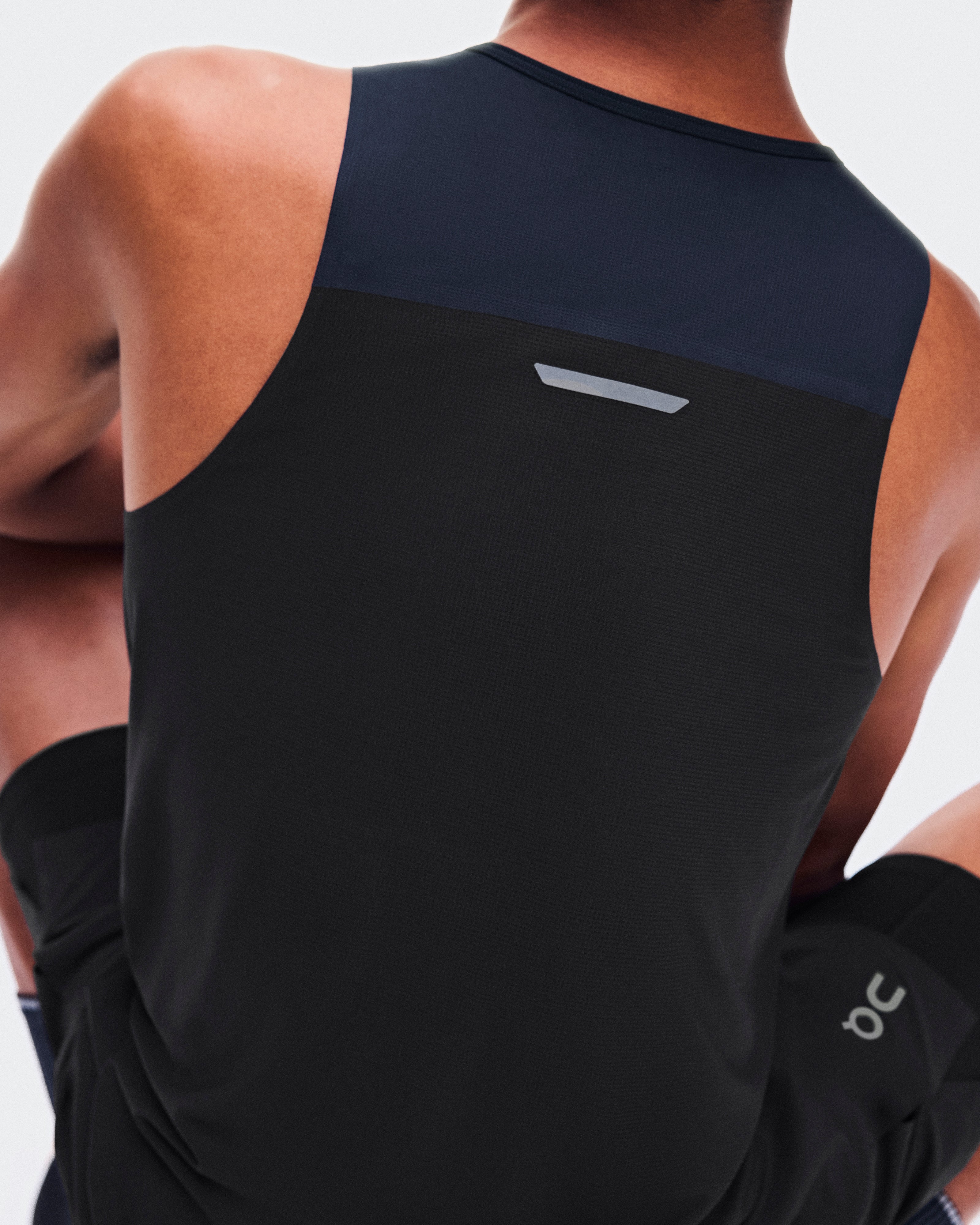 On Men's Performance Tank