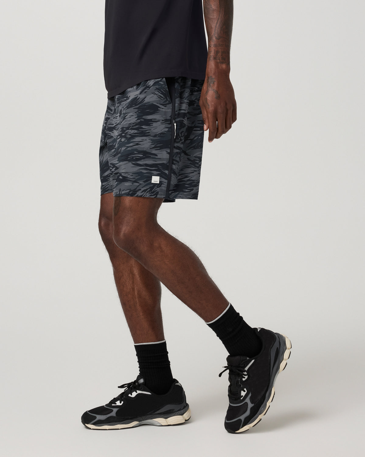 Vuori Banks Session Short Unlined 7"