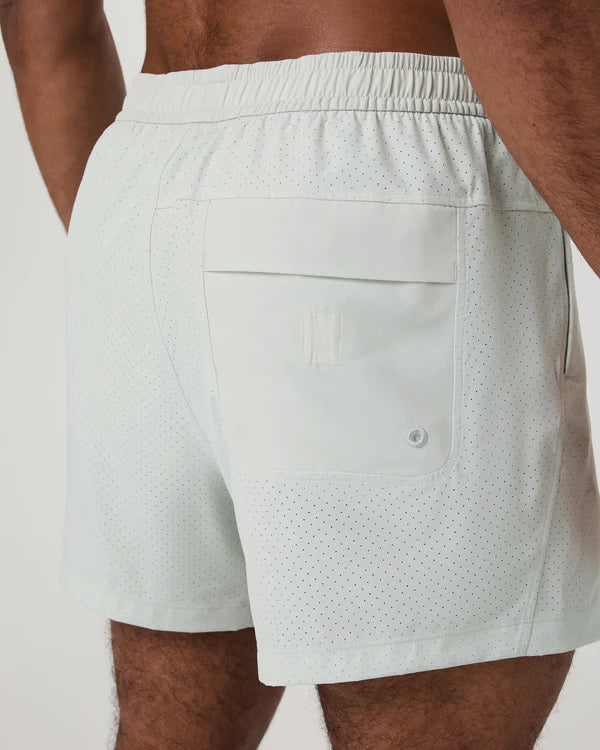 Vuori Kore Breathe Short 7" - Lined