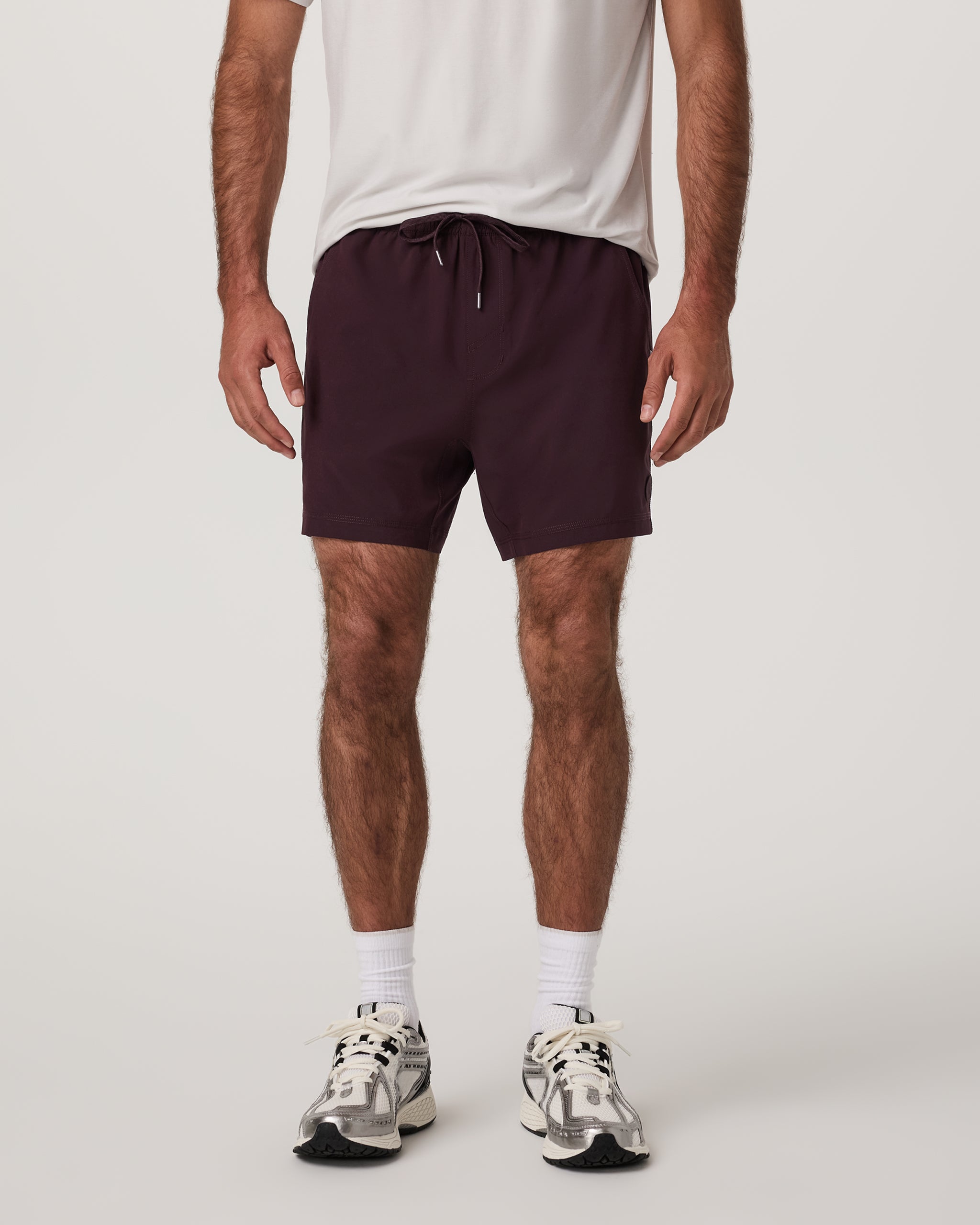 Vuori Kore Short Lined 5"- Lined