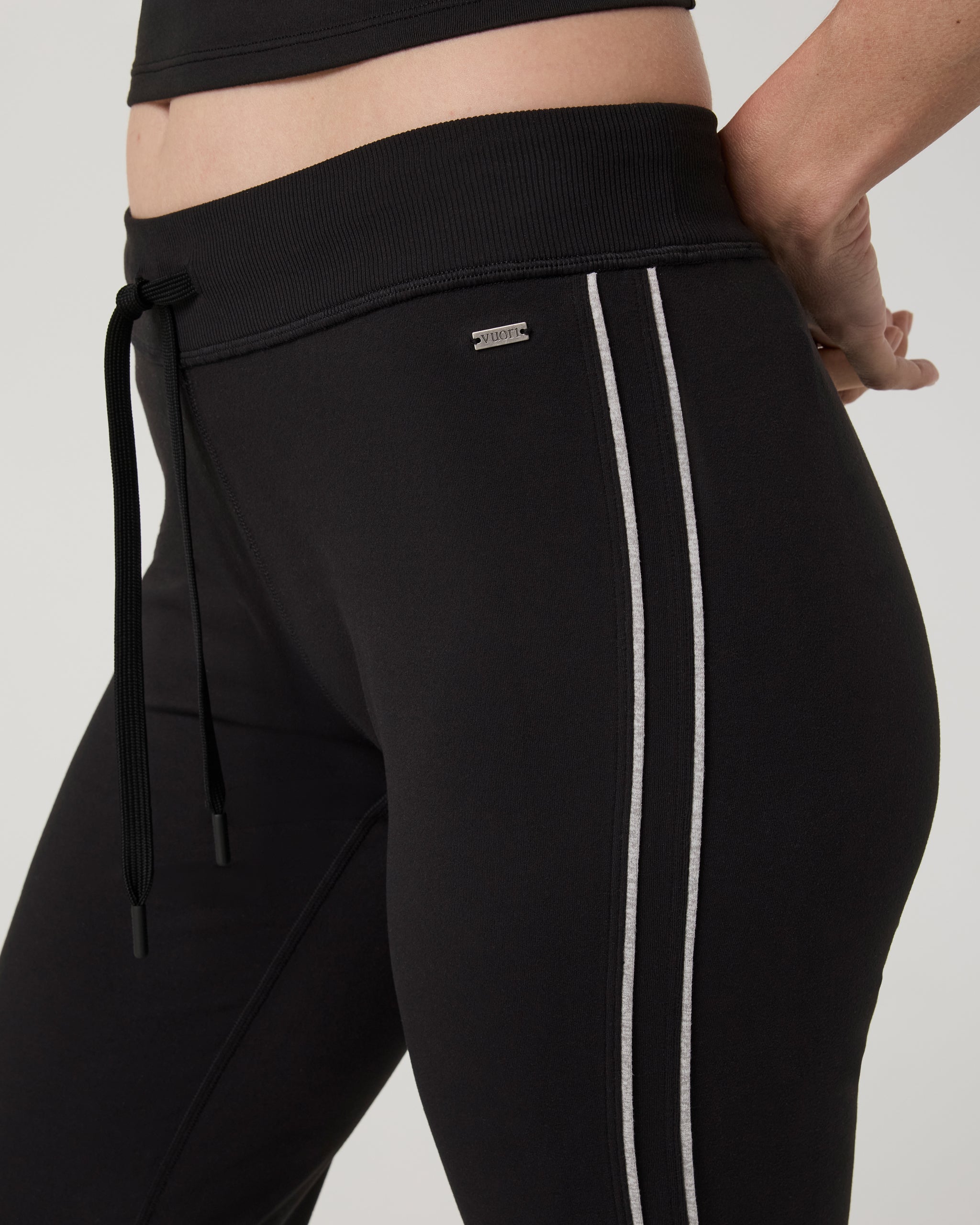 Vuori Halo Low Rise Slim Flare Retro Pant