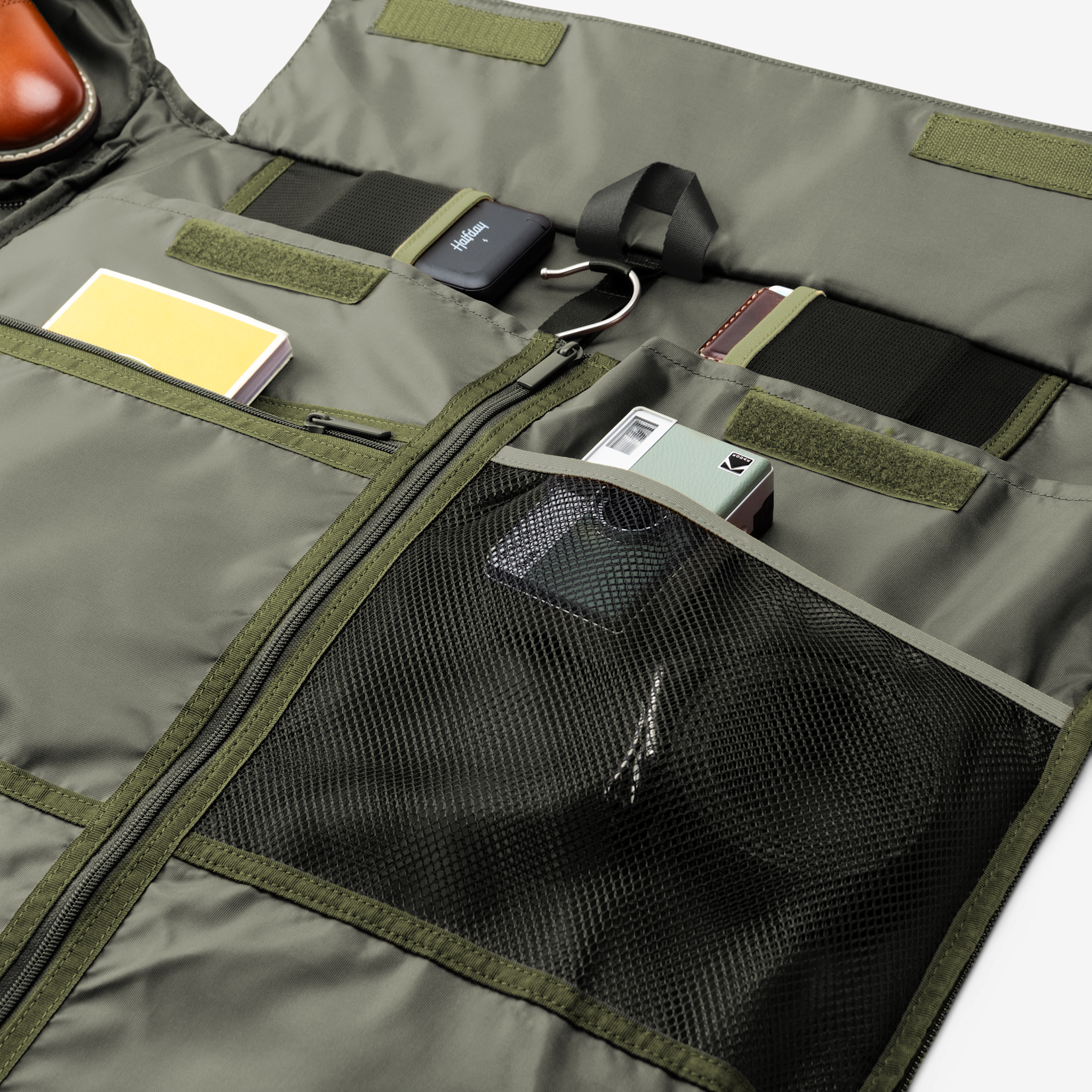 Halfday Travel The Premium Garment Duffel 45L