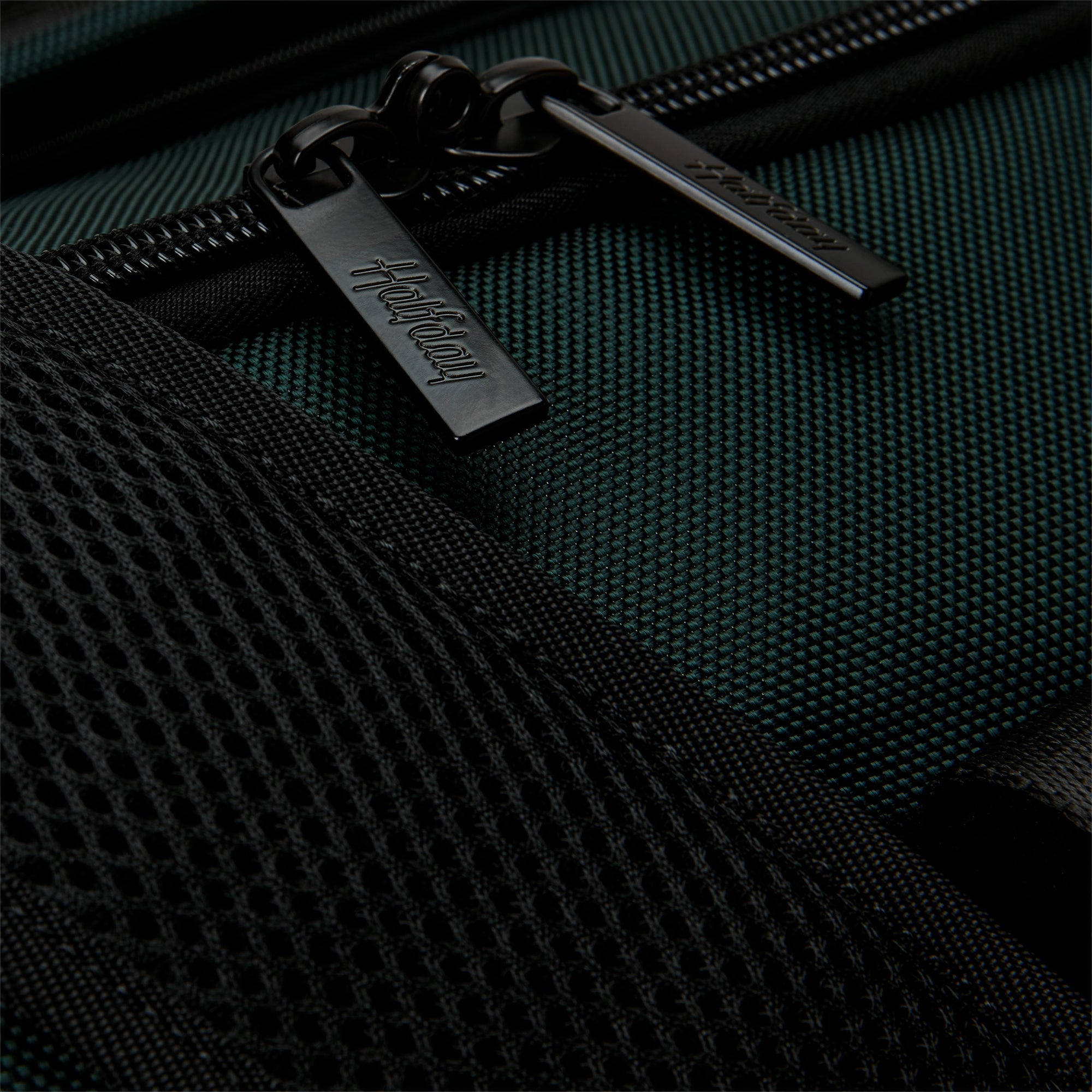 Halfday Travel The Premium Garment Duffel 45L