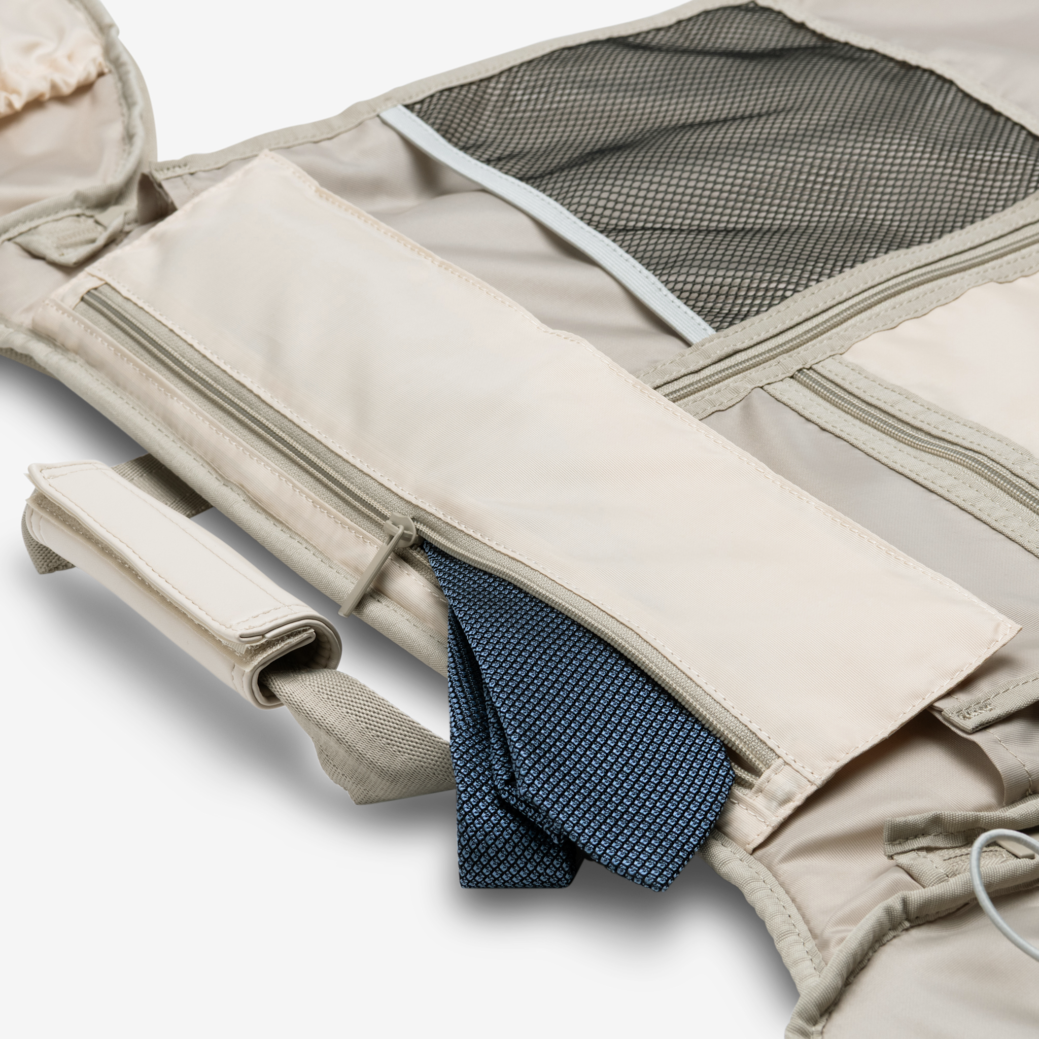 Halfday Travel The Premium Garment Duffel 45L